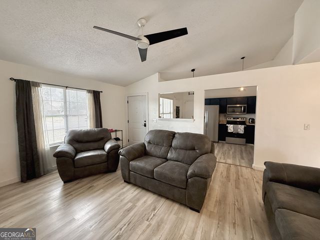 665 Windhaven Drive, Hinesville, GA 31313