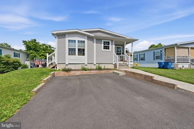 116 CONESTOGA DR, Doylestown, PA 18901