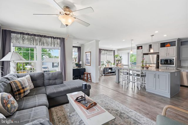116 CONESTOGA DR, Doylestown, PA 18901
