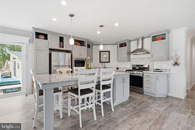116 CONESTOGA DR, Doylestown, PA 18901
