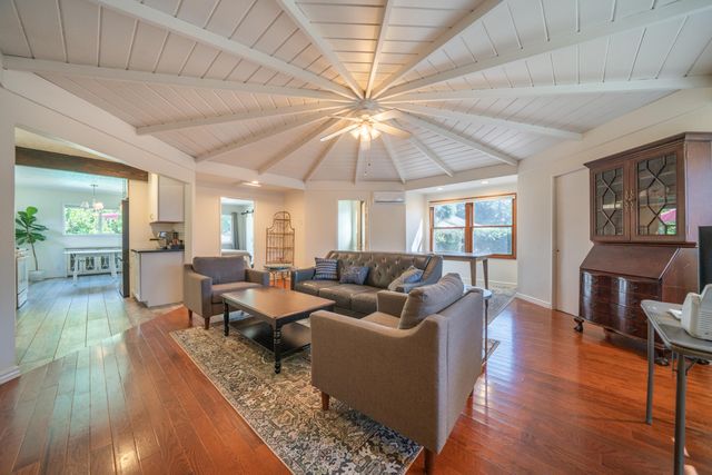 5443 Rosswood Street, Redding, CA 96001