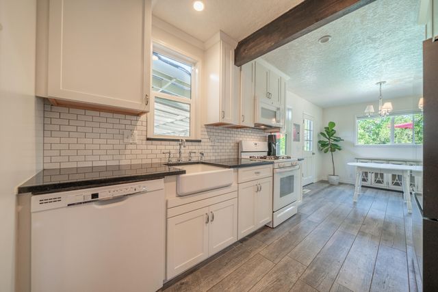 5443 Rosswood Street, Redding, CA 96001