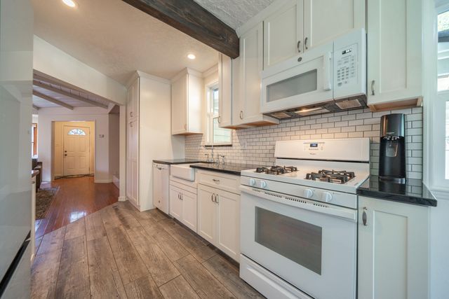 5443 Rosswood Street, Redding, CA 96001