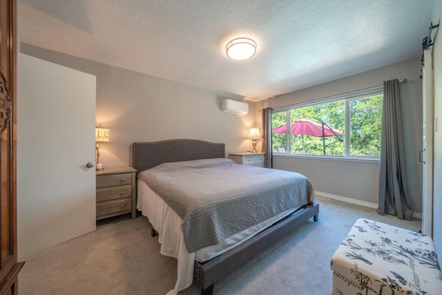 5443 Rosswood Street, Redding, CA 96001