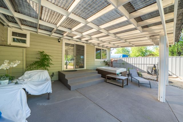 5443 Rosswood Street, Redding, CA 96001