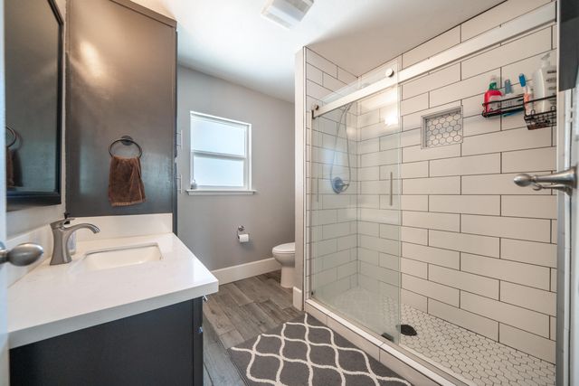 5443 Rosswood Street, Redding, CA 96001