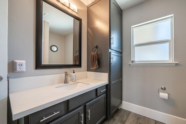 5443 Rosswood Street, Redding, CA 96001