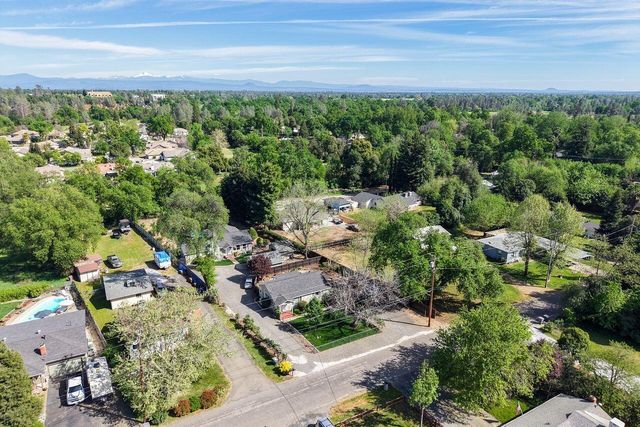5443 Rosswood Street, Redding, CA 96001