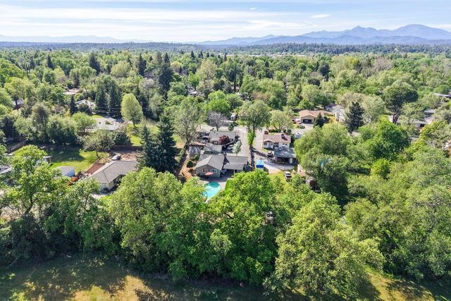 5443 Rosswood Street, Redding, CA 96001