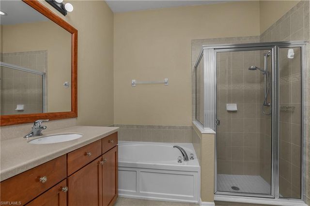 21048 Cosenza CT, Estero, FL 33928