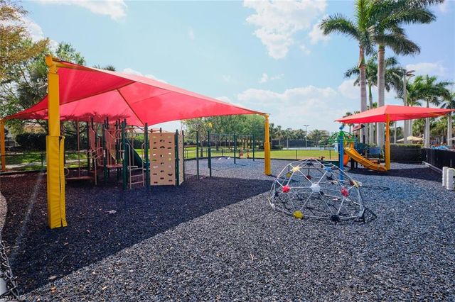 21048 Cosenza CT, Estero, FL 33928