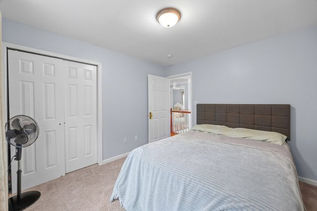 22 Faulkner Rd, Shrewsbury, MA 01545