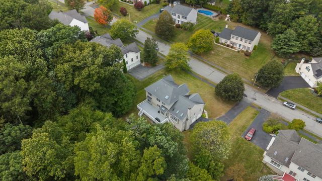 22 Faulkner Rd, Shrewsbury, MA 01545