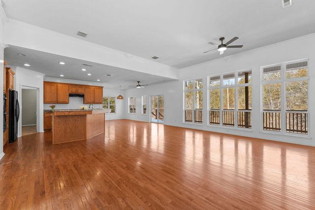 106 Briarcliff Rd, Branson, MO 65616