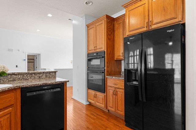 106 Briarcliff Rd, Branson, MO 65616