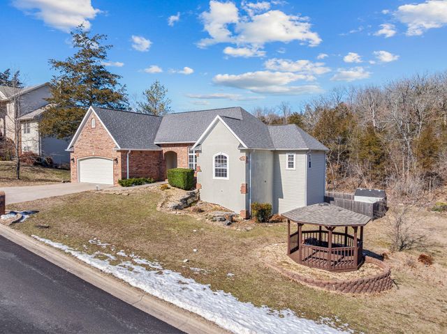 106 Briarcliff Rd, Branson, MO 65616
