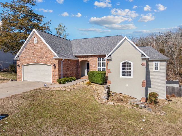 106 Briarcliff Rd, Branson, MO 65616