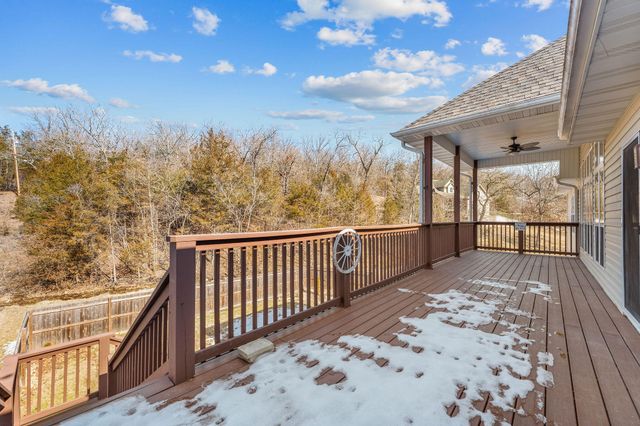 106 Briarcliff Rd, Branson, MO 65616