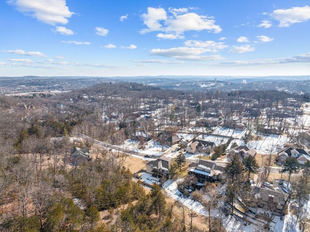 106 Briarcliff Rd, Branson, MO 65616