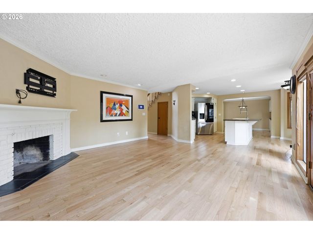 2323 Ne 160TH Loop, Vancouver, WA 98684