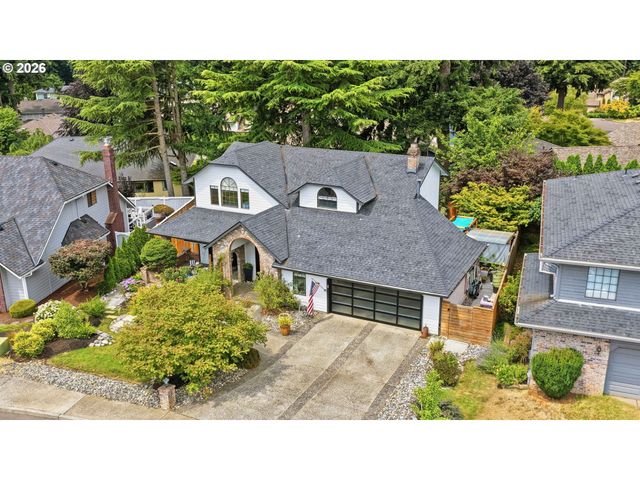 2323 Ne 160TH Loop, Vancouver, WA 98684