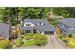 2323 Ne 160TH Loop, Vancouver, WA 98684