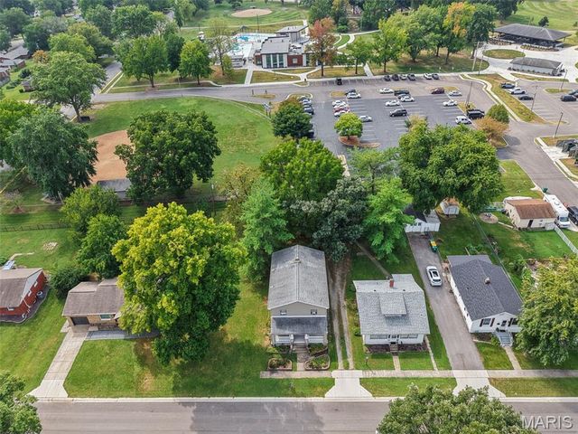 407 E 4th Street, O'fallon, IL 62269