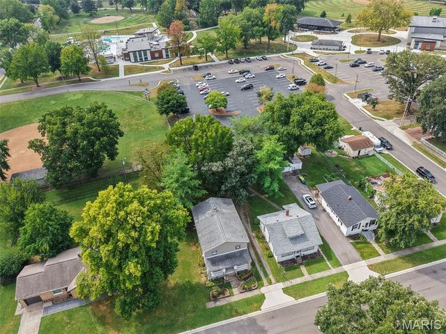 407 E 4th Street, O'fallon, IL 62269