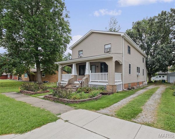 407 E 4th Street, O'fallon, IL 62269