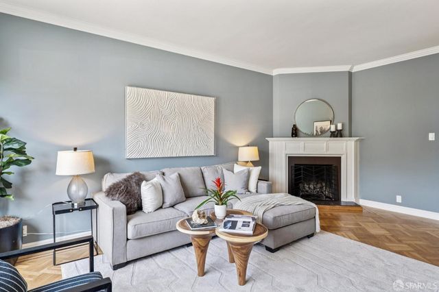 2062 10th Avenue, San Francisco, CA 94116