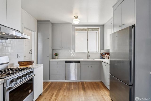 2062 10th Avenue, San Francisco, CA 94116