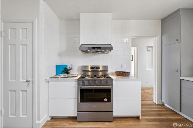 2062 10th Avenue, San Francisco, CA 94116