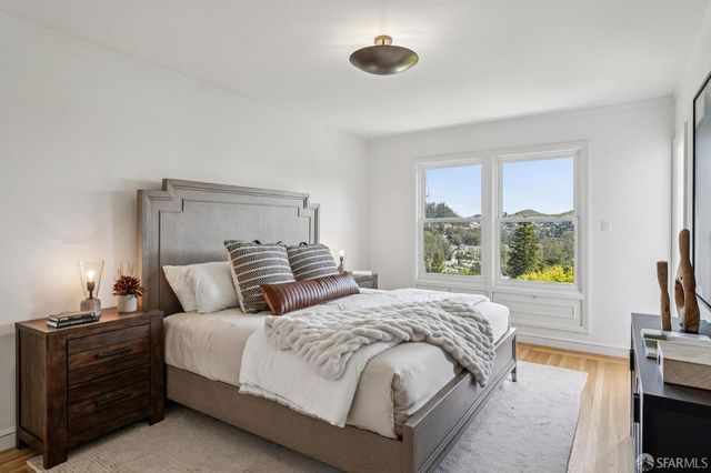 2062 10th Avenue, San Francisco, CA 94116