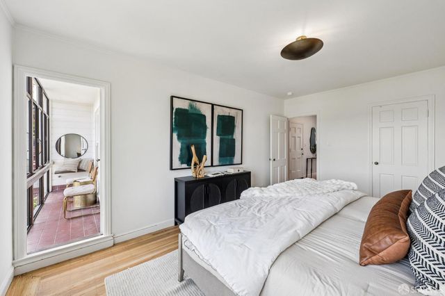 2062 10th Avenue, San Francisco, CA 94116