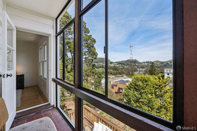 2062 10th Avenue, San Francisco, CA 94116