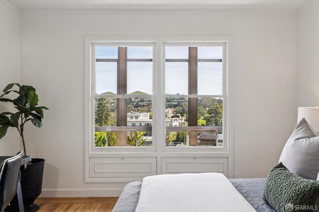 2062 10th Avenue, San Francisco, CA 94116