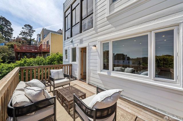 2062 10th Avenue, San Francisco, CA 94116