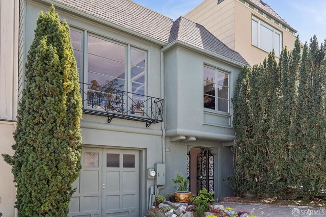 2062 10th Avenue, San Francisco, CA 94116