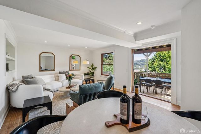 2062 10th Avenue, San Francisco, CA 94116