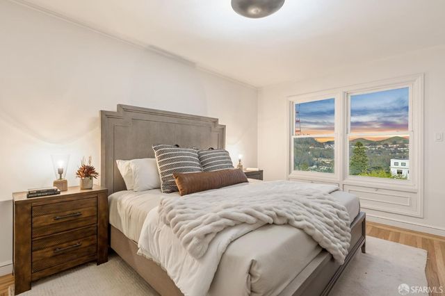 2062 10th Avenue, San Francisco, CA 94116