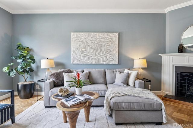 2062 10th Avenue, San Francisco, CA 94116