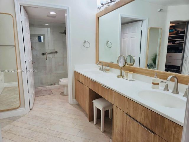 3530 Mystic Pointe Dr 2215, Aventura, FL 33180