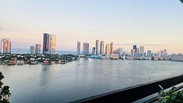 3530 Mystic Pointe Dr 2215, Aventura, FL 33180