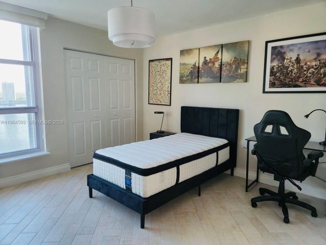 3530 Mystic Pointe Dr 2215, Aventura, FL 33180