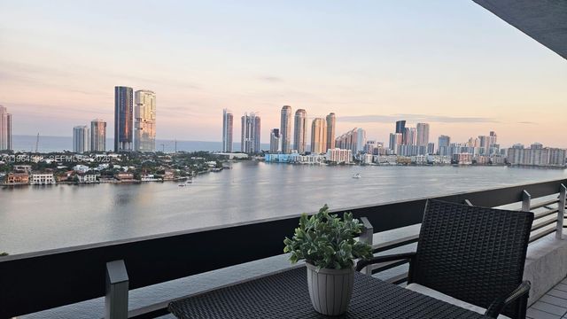 3530 Mystic Pointe Dr 2215, Aventura, FL 33180