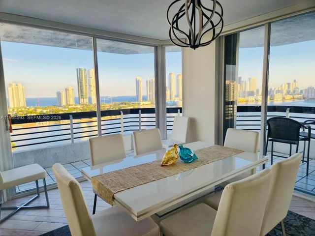 3530 Mystic Pointe Dr 2215, Aventura, FL 33180