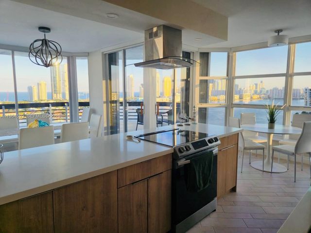 3530 Mystic Pointe Dr 2215, Aventura, FL 33180