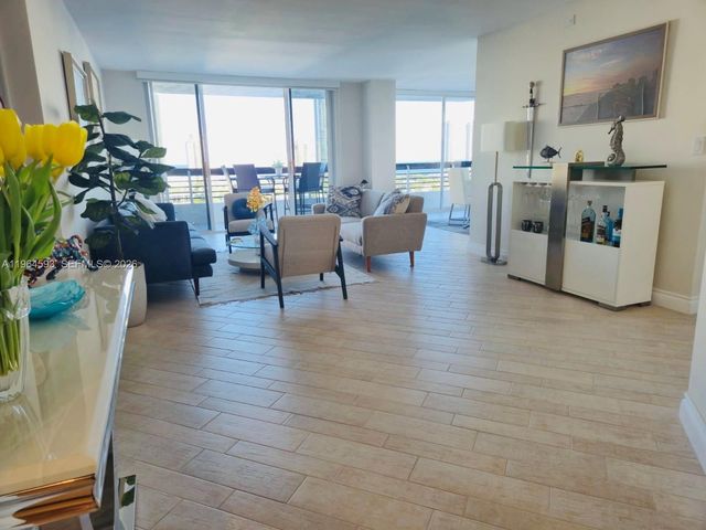 3530 Mystic Pointe Dr 2215, Aventura, FL 33180