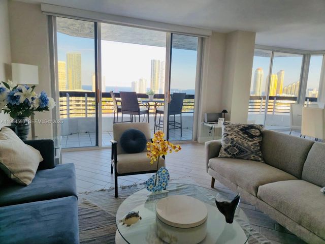 3530 Mystic Pointe Dr 2215, Aventura, FL 33180