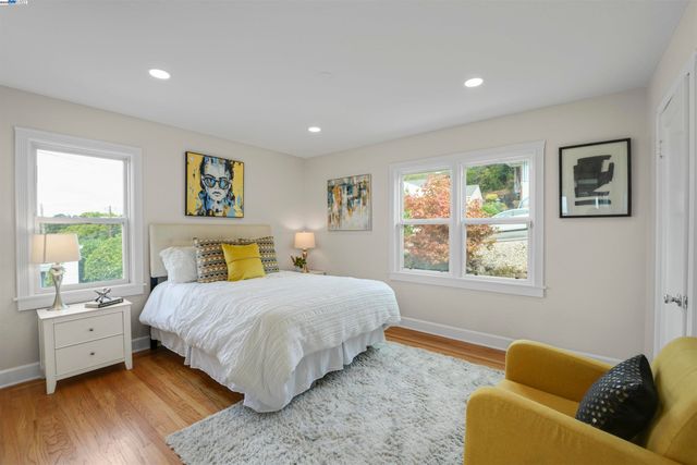 16049 Selborne Dr, Castro Valley, CA 94578